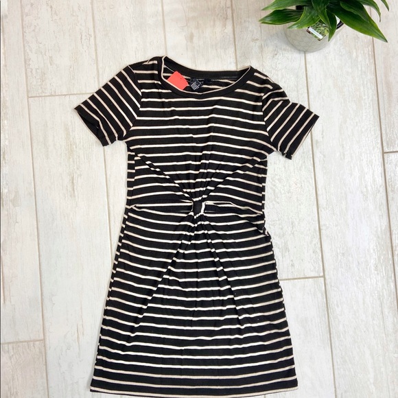 Forever 21 Dresses & Skirts - NWT F21 Striped Dress